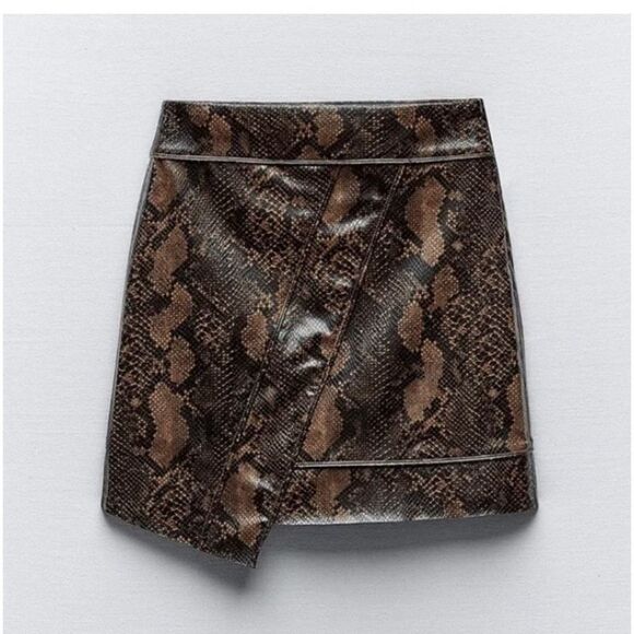 Zara Dresses & Skirts - Zara Woman’s Snake Print Skirt NWT Size M 8372/285